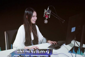 美女主播艾菲资料,网络红人主播的璀璨星途