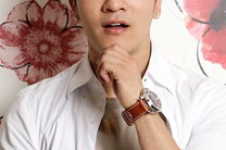 歌手坤个人资料,音乐梦想的追逐者，才华横溢的流行歌坛新星